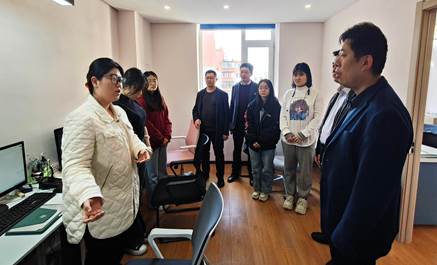 68283e09da67af6a3784328819b3195